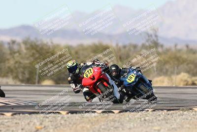 media/Dec-06-2025-CVMA (Sat) [[4a896cc04c]]/Race 5-Amateur Formula Middleweight/